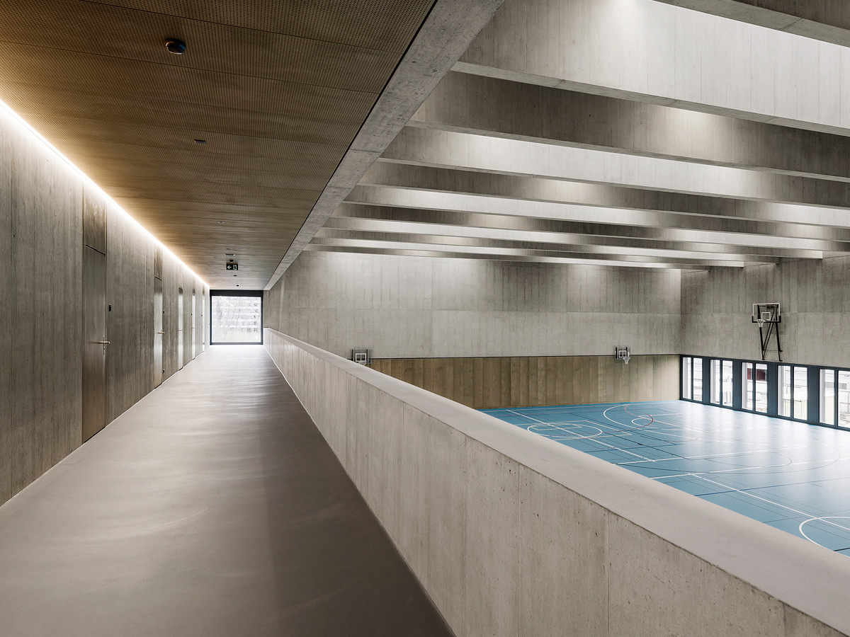 8-Sport-und-Mehrzweckhalle