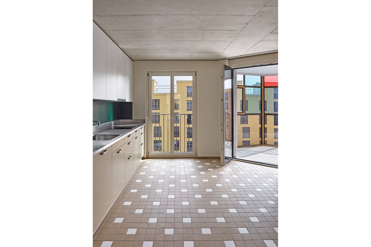 cq5dam.web.1280.1280 (5)