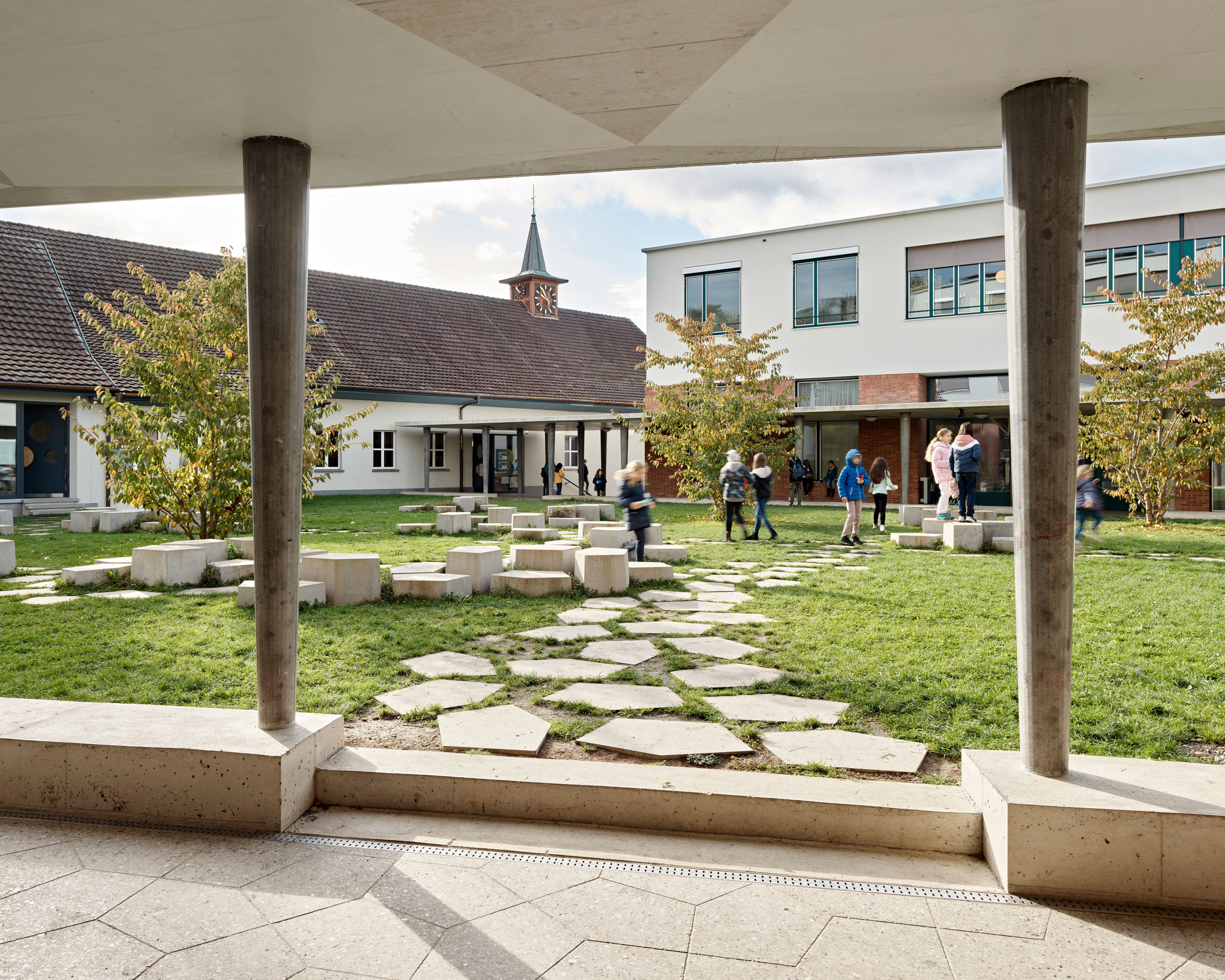 neon-schule-feld-0102-2-3200x