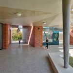 neon-schule-feld-108-3200x